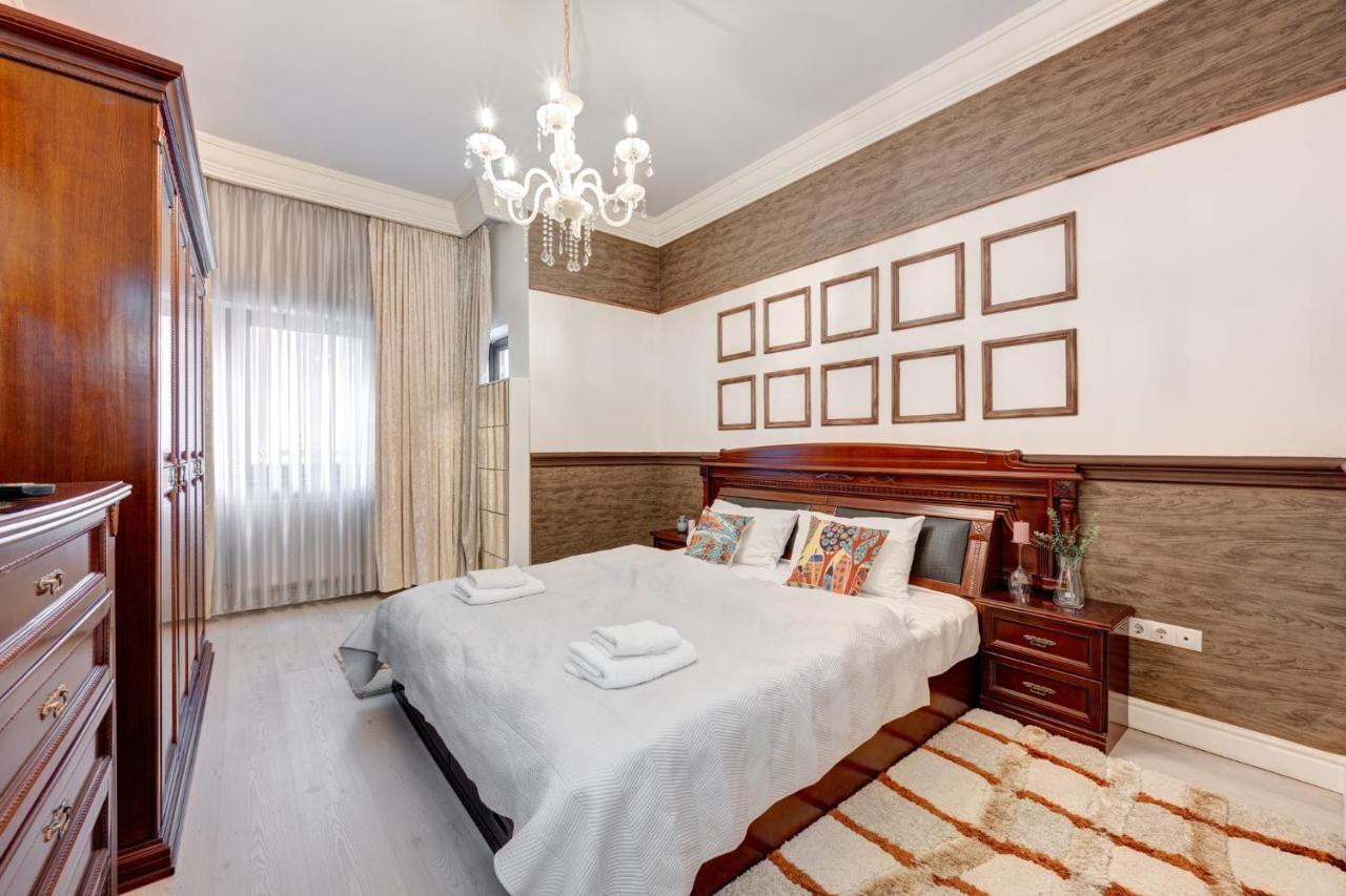 Beautiful 2Bedflatcismigiu Daire Bükreş Dış mekan fotoğraf