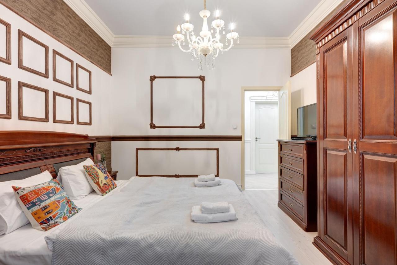 Beautiful 2Bedflatcismigiu Daire Bükreş Dış mekan fotoğraf